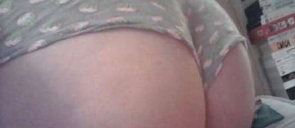 Gigantic-saw chubby hotty demonstrates off her awesome baps Part