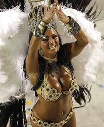 Samba dancers unwrap