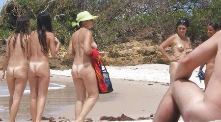 A supreme naturist beach