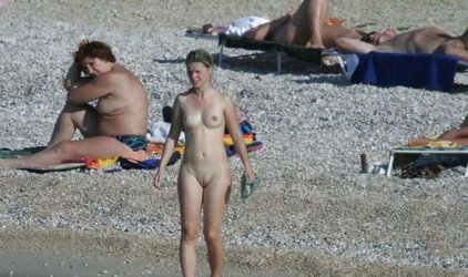 Naked Beach Teenagers