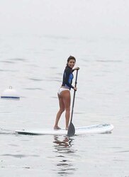 Eva Longoria looking super-fucking-hot in bathing suit bottoms