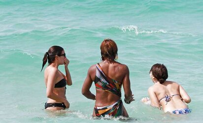 Serena Williams bathing suit candids with mates in Miami