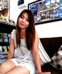Dar, Thai Woman Friened Clad and Nude Very First Time