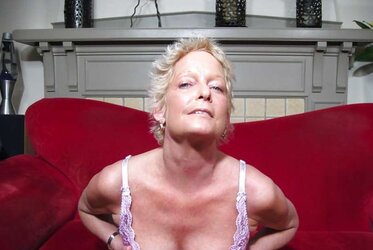 Smooth-Shaven Granny with Fucktoys