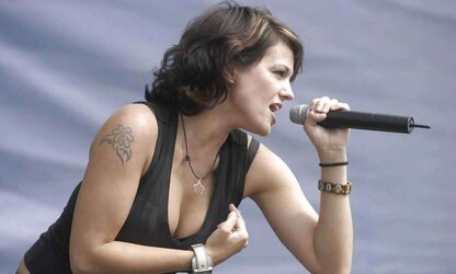 Marta Jandova mix up - fat breasts singer