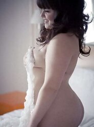 Just sexy images of uber-sexy random curvaceous nymphs