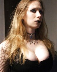 GORGEOUS AND INSANE GOTHIC NYMPH