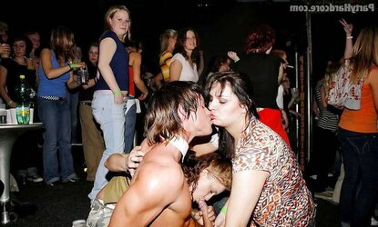 HANDSOME BISEXUAL MUMMY SOIREE WITH FOLKS LIKE YOU TO PULVERIZE