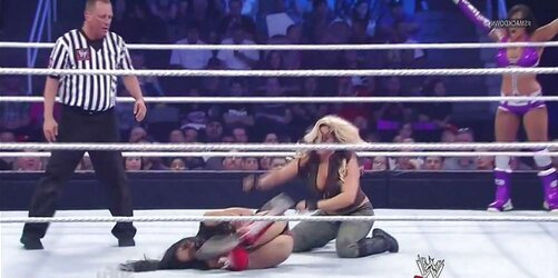 AJ Lee Slit Lip Glide - WWE SmackDown