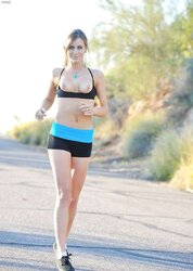 Healthy femmes: jogging and banana