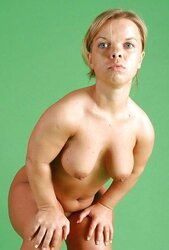 Midget Naked Posing