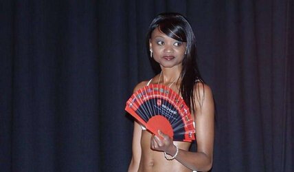 MISS SOUTH AFRICA 2008...SWIMSUIT