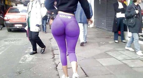 Phat phat cream-colored donks in public