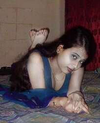 INDIAN SUPER-SEXY HOUSEWIFE