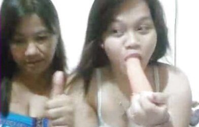 Asian chick gladys and her mum on webcam