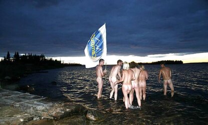Wild naturist nymphs demonstrating cootchies