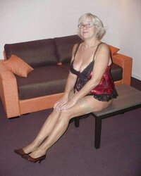 Mature Sweetie - Annick