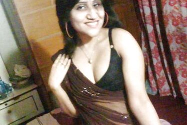 Indian Desi wifey Ranjana - coolbudy