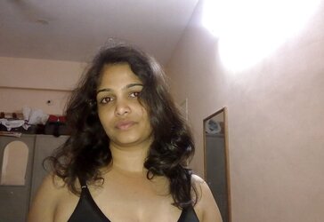 Bangladesi Wifey Nasrin-individual Homemade HD picture by spouse