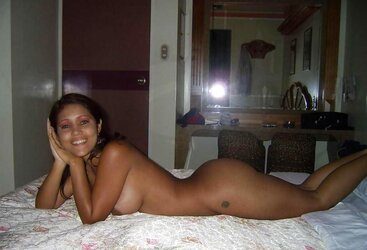 Spectacular big-chested suntanned GIRLFRIEND