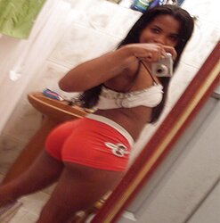Teenager self images, mirror photos, teenager booty