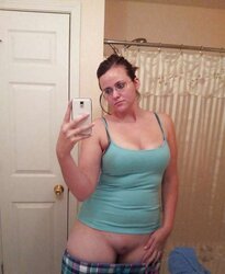 Uncovered mummy Michelle self shot phat ass white girl
