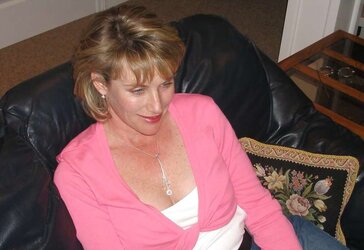 Light-Haired Mature Wifey Flashes Off In Front Of Her Hubby (2on2)