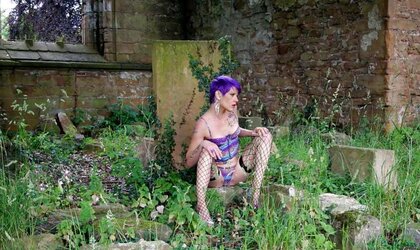 Emo Goddess of British Kink Graveyard Slut