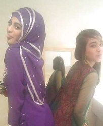 Hijabi Paki Teenager
