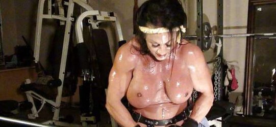 PecPanther remarkable Live Muscle Cam