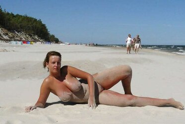 Na praia de nudismo