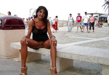 TRULY RED-HOT FEMMES IN PUBLIC