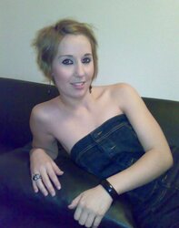 Jizz and tribute for this real french blondie mega-bitch teenager!
