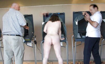 The nude OBAMA voter!