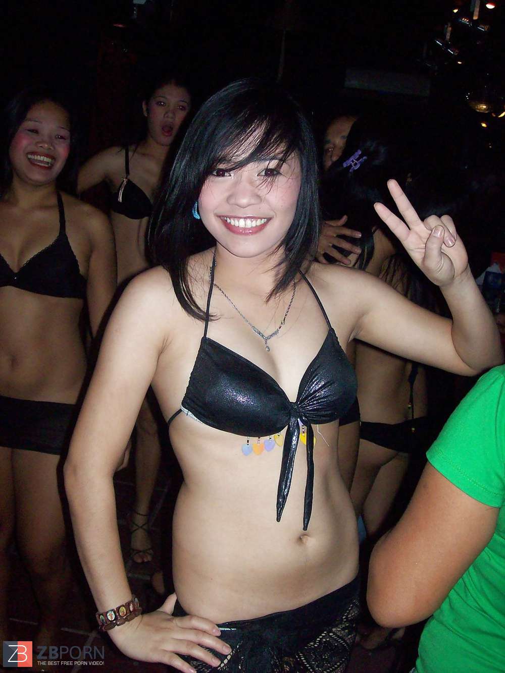 1000px x 1334px - Cebu City Philippines Bar Chick Soiree - ZB Porn