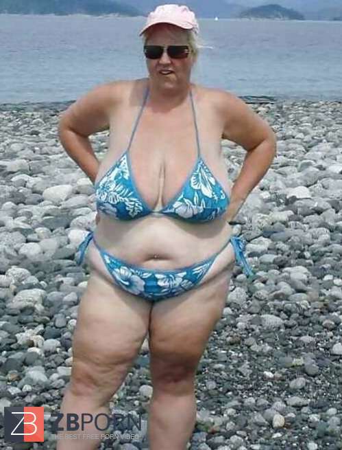 Bikini swimsuit hooter-sling plumper mature clad teenager ...