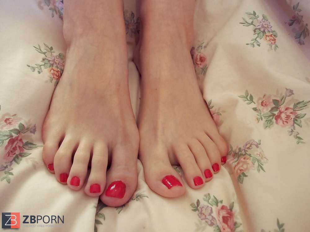 SOLE FETISH SOLES TOES FEET PEDICURE COMMENT FOR MORE Z