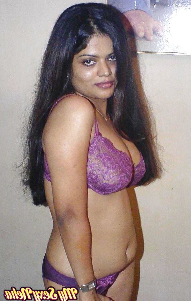 Neha Xxx - Neha Nair --- Unseen in Jeansss then nippels / ZB Porn