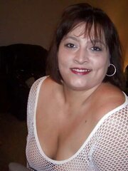 PLUMPER HottwifeMacy poses in white