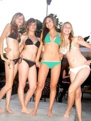 Bikinigirls 34 (4 chicks exclusive)